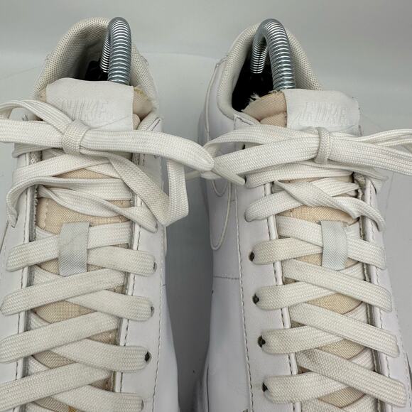 Nike Women's Blazer Low Platform Triple White Sneaker Size 9 - Picture 13 of 16